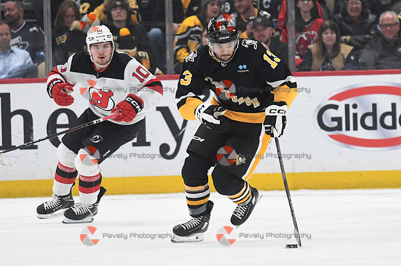 NHL: New Jersey Devils at Pittsburgh Penguins
