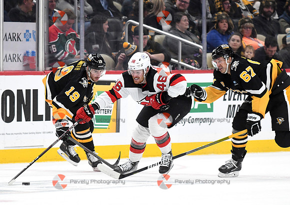 NHL: New Jersey Devils at Pittsburgh Penguins