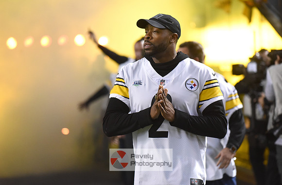 NFL: Los Angeles Chargers at Pittsburgh Steelers