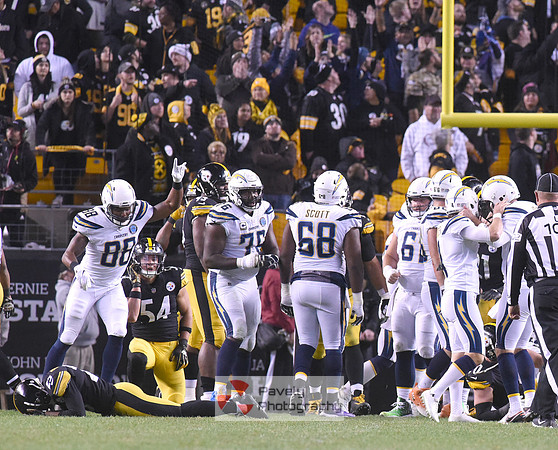 NFL: Los Angeles Chargers at Pittsburgh Steelers