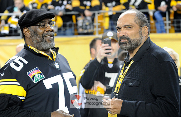 NFL: Los Angeles Chargers at Pittsburgh Steelers