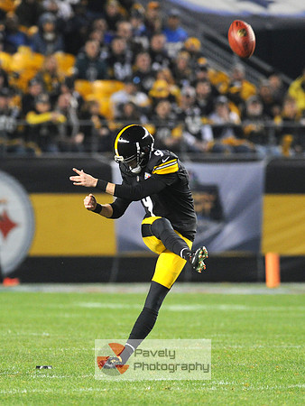 NFL: Los Angeles Chargers at Pittsburgh Steelers