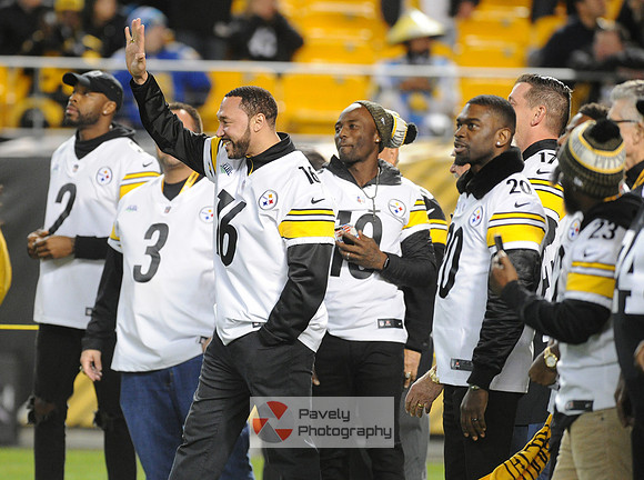 NFL: Los Angeles Chargers at Pittsburgh Steelers