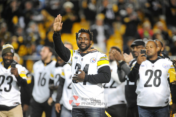 NFL: Los Angeles Chargers at Pittsburgh Steelers