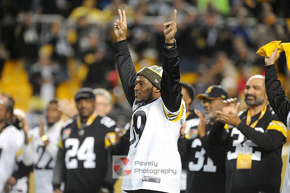 NFL: Los Angeles Chargers at Pittsburgh Steelers