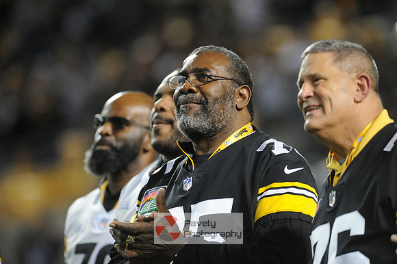 NFL: Los Angeles Chargers at Pittsburgh Steelers