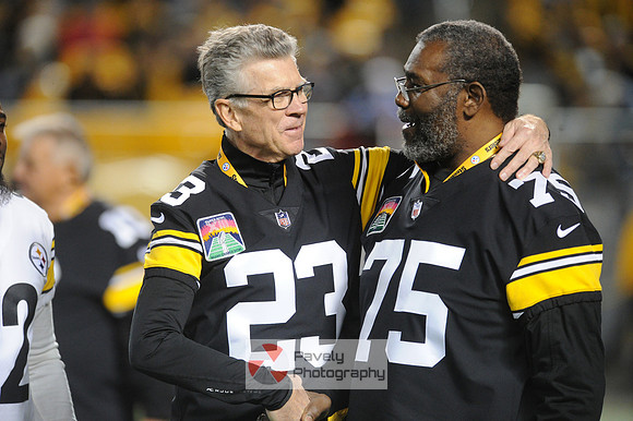 NFL: Los Angeles Chargers at Pittsburgh Steelers