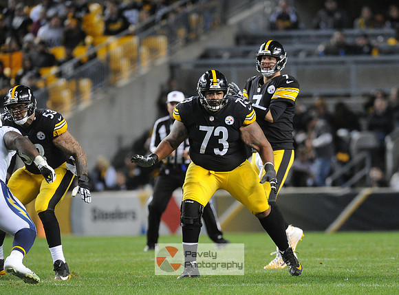 NFL: Los Angeles Chargers at Pittsburgh Steelers