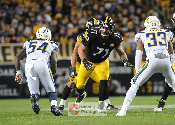 NFL: Los Angeles Chargers at Pittsburgh Steelers