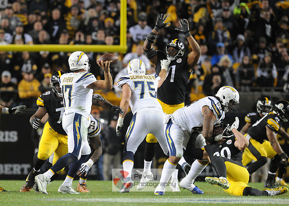 NFL: Los Angeles Chargers at Pittsburgh Steelers
