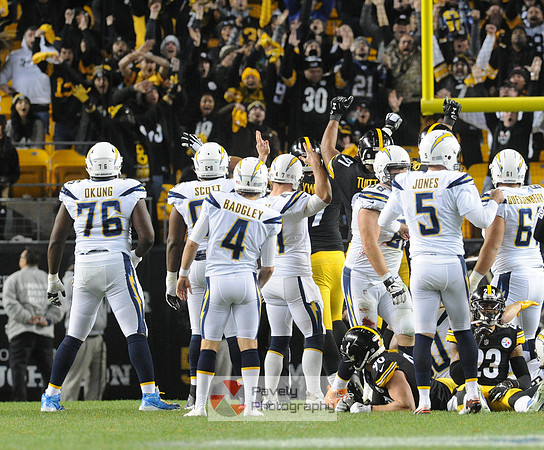 NFL: Los Angeles Chargers at Pittsburgh Steelers