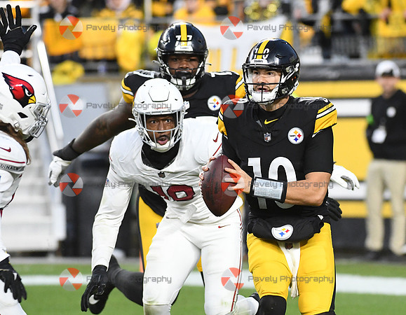 NFL: Arizona Cardinals at Pittsburgh Steelers