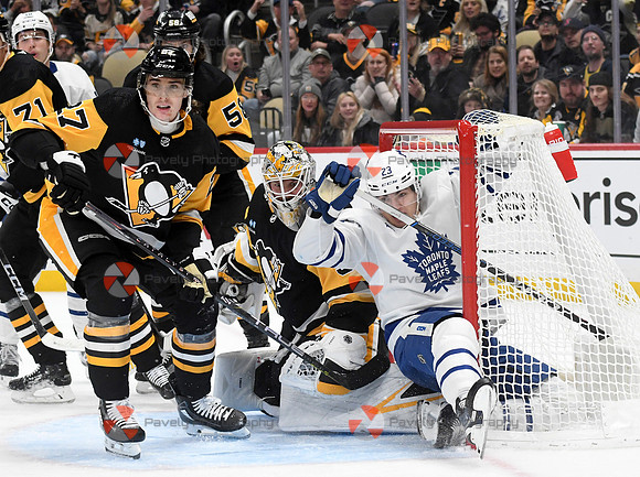 NHL: Toronto Maple Leafs at Pittsburgh Penguins