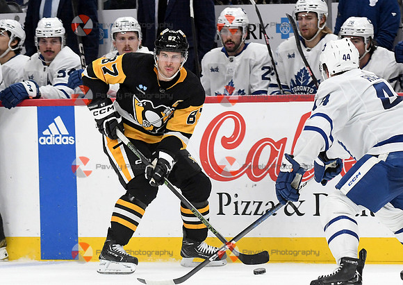 NHL: Toronto Maple Leafs at Pittsburgh Penguins