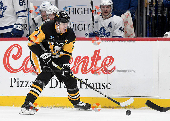 NHL: Toronto Maple Leafs at Pittsburgh Penguins