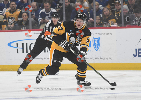 NHL: Toronto Maple Leafs at Pittsburgh Penguins