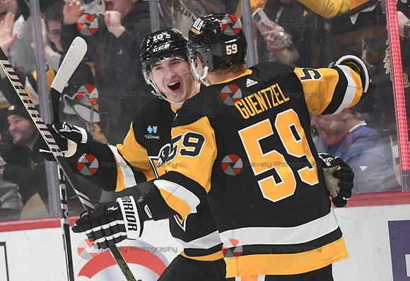 NHL: Toronto Maple Leafs at Pittsburgh Penguins