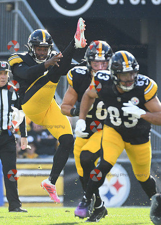 NFL: Arizona Cardinals at Pittsburgh Steelers