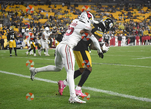 NFL: Arizona Cardinals at Pittsburgh Steelers