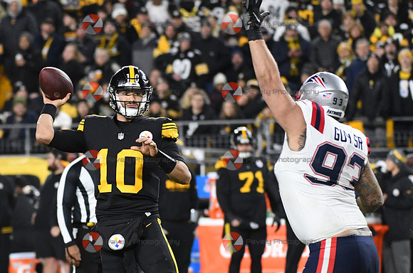 NFL: New England Patriots at Pittsburgh Steelers