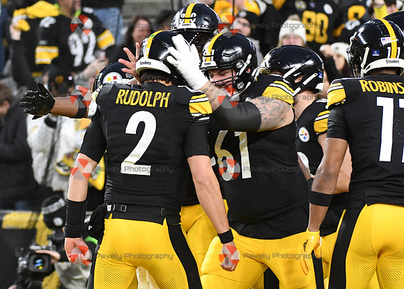 NFL: Cincinnati Bengals at Pittsburgh Steelers