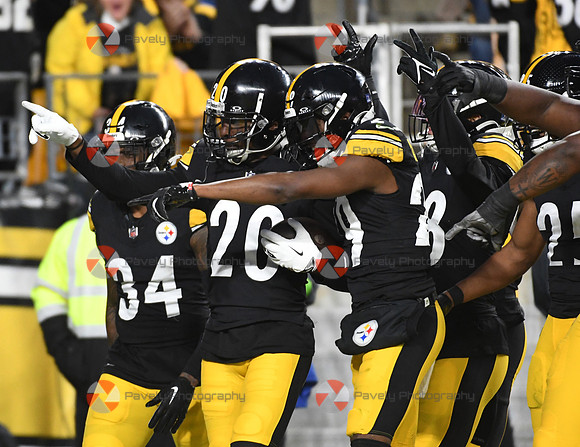 NFL: Cincinnati Bengals at Pittsburgh Steelers