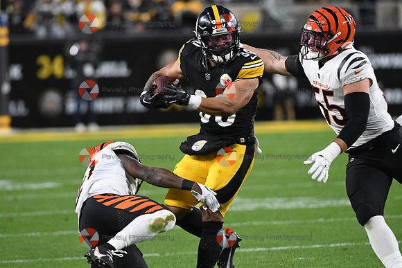 NFL: Cincinnati Bengals at Pittsburgh Steelers