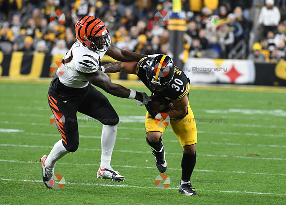 NFL: Cincinnati Bengals at Pittsburgh Steelers