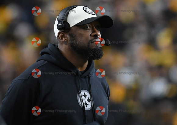 NFL: Cincinnati Bengals at Pittsburgh Steelers