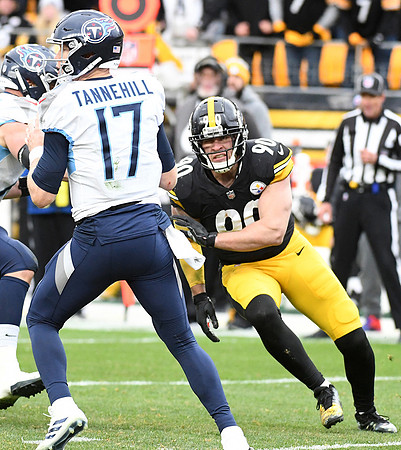 NFL: Tennessee Titans at Pittsburgh Steelers