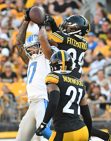 NFL: Detroit Lions at Pittsburgh Steelers